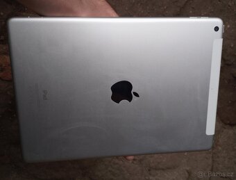 Apple iPad 2020 128GB Wi-Fi + Cellular Silver MYMM2FD/A - 2