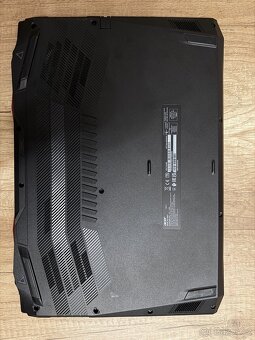 Acer Nitro 5 AN517-54 - 2