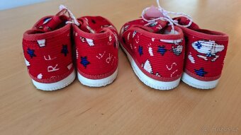 vel. 24,5 a vel. 25 papuče - 2