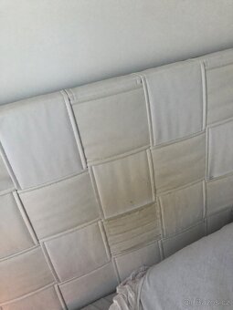 Prodám manželskou postel 180x200cm - 2