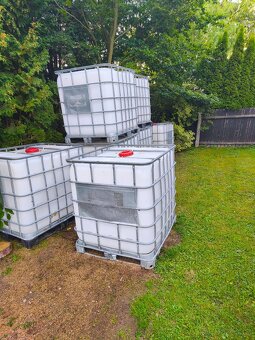 Prodám nádrže na vodu vyčištěné - 2