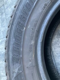 Prodám pneu BRIDGESTONE 215/70 R 15 C 109/107S - 2