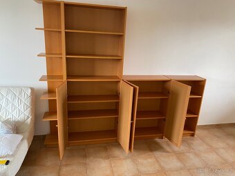 Nábytková stěna / knihovna Ikea - 2