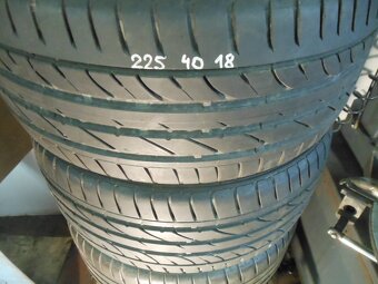 LETNÍ PNEU 225/40R18 - 2