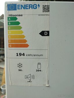 Hisence lednice s mrazakem - 2
