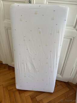 Napínací prostěradlo sluníčka značky Zara Home - 2