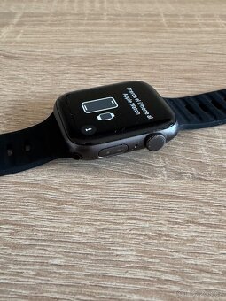 Apple Watch SE 44mm - 2