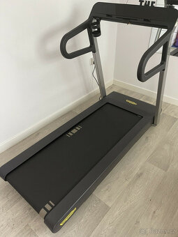 Běžecký pás Technogym MyRun - 2