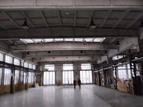 Nabízím prostory pro výrobu a logistiku v Hradci Králové - 2