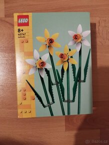LEGO ICONS 40747 NARCISY SADA - 2