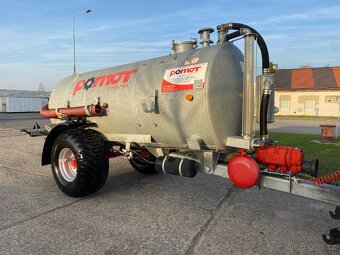 Traktorový fekál Pomot 8000l - 2