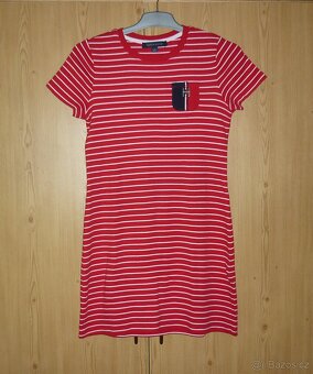 Červeno - bílé dámské tričkové šaty Tommy Hilfiger - 2