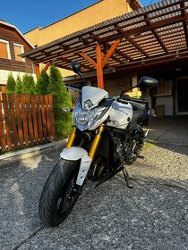 Yamaha FZ8 - 2