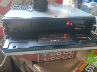 Sony XR - CA 800 - 2