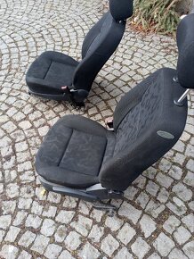 Sedačky Golf IV-prodám - 2