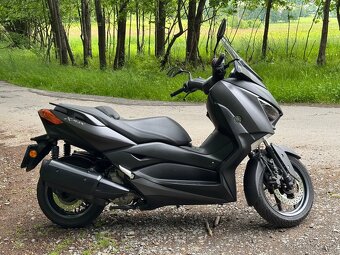 Yamaha Xmax 300 - 2
