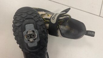 Tretry na kolo zn. SHIMANO, vel. 37 - 2