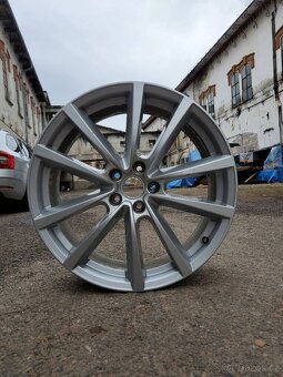 Zimní sada originálních alu kol Volkswagen – 5x112 - 2