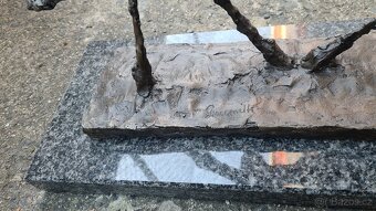 Alberto Giacometti - pes - bronzová socha - 2