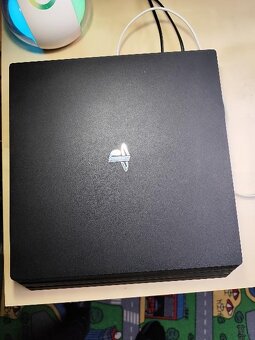 PLAYSTATION 4 PRO, 1 TB - 2
