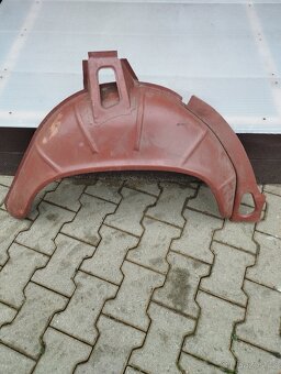 Prodám blatníky Lada - 2