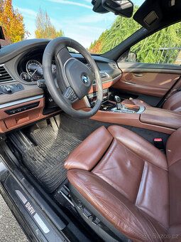 BMW 550i GT, V8 M-POWER, originál M. - 2