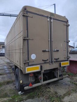 Vojenský zateplený návěs Orličan - 2