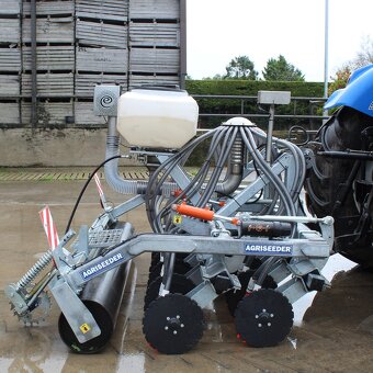 Secí stroj pro přísev TTP - pro traktory od 80 HP - 2