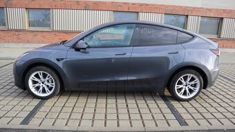 Tesla Model Y Long Range 4WD - 2