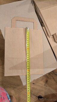 Papírová taška 22cm x 18cm x 8cm - 2