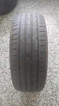 Letni pneu 215/55/17 - 2