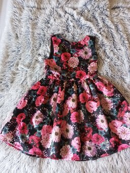 Šaty H&M vel.134 - 2