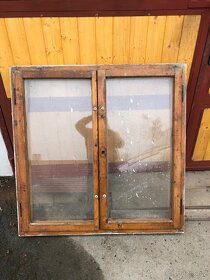 Dřevené okno dvoukřídlé 118 x 118 cm vč. rámu - 2