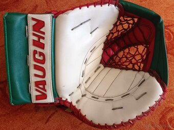 Brankářská lapačka VAUGHN PRO custom, senior, klas. gard - 2