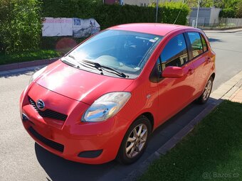 Daihatsu Charade - 2