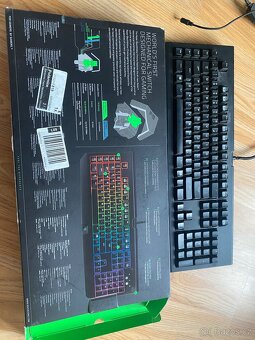 Razer Black Widow Chroma - 2