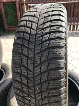 Zimní pneu 185/60/15 - 2