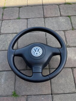 Kožený perforovaný volant Volkswagen - Top stav - 2