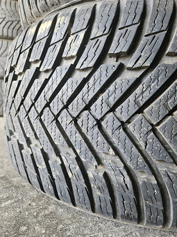 245/40R18 97V XL Weatherproof NOKIAN - 2
