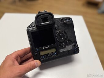Canon EOS 1D Mark IV - 2