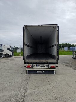 Schmitz Cargobull SKO 24 - 2
