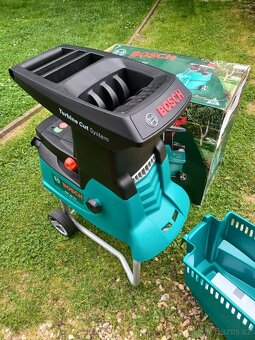 Bosch AXT 25 TC černá/zelená drtič větví - 2