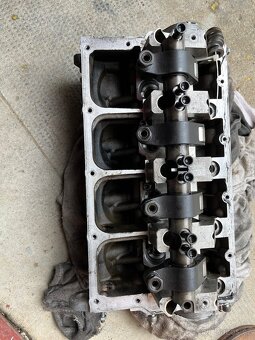 Hlava motoru 1.9 tdi PD - 2