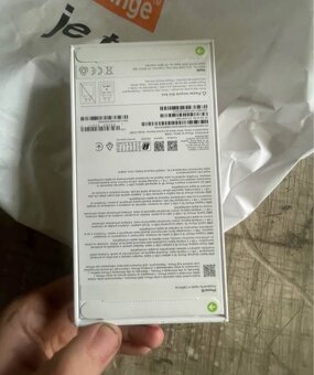 Iphone 16 - 2