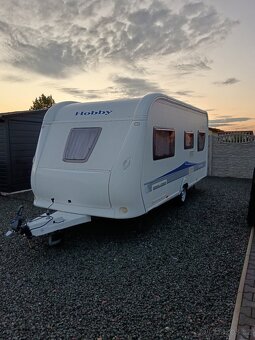 Karavan Hobby 495 - 2