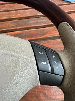Dřevěný volant Volvo XC70 XC90 - 2