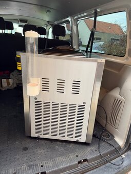 Zmrzlinovač VEVOR s nočním režimem - 2