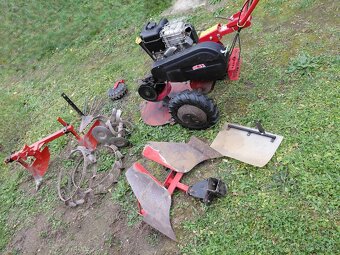Prodám kultivátor MS 16 s příslušenstvím - 2