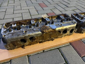 Volha Gaz 24, nová originální hlava motoru - 2