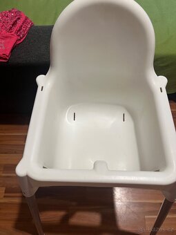 Jidelni zidlicka - 2